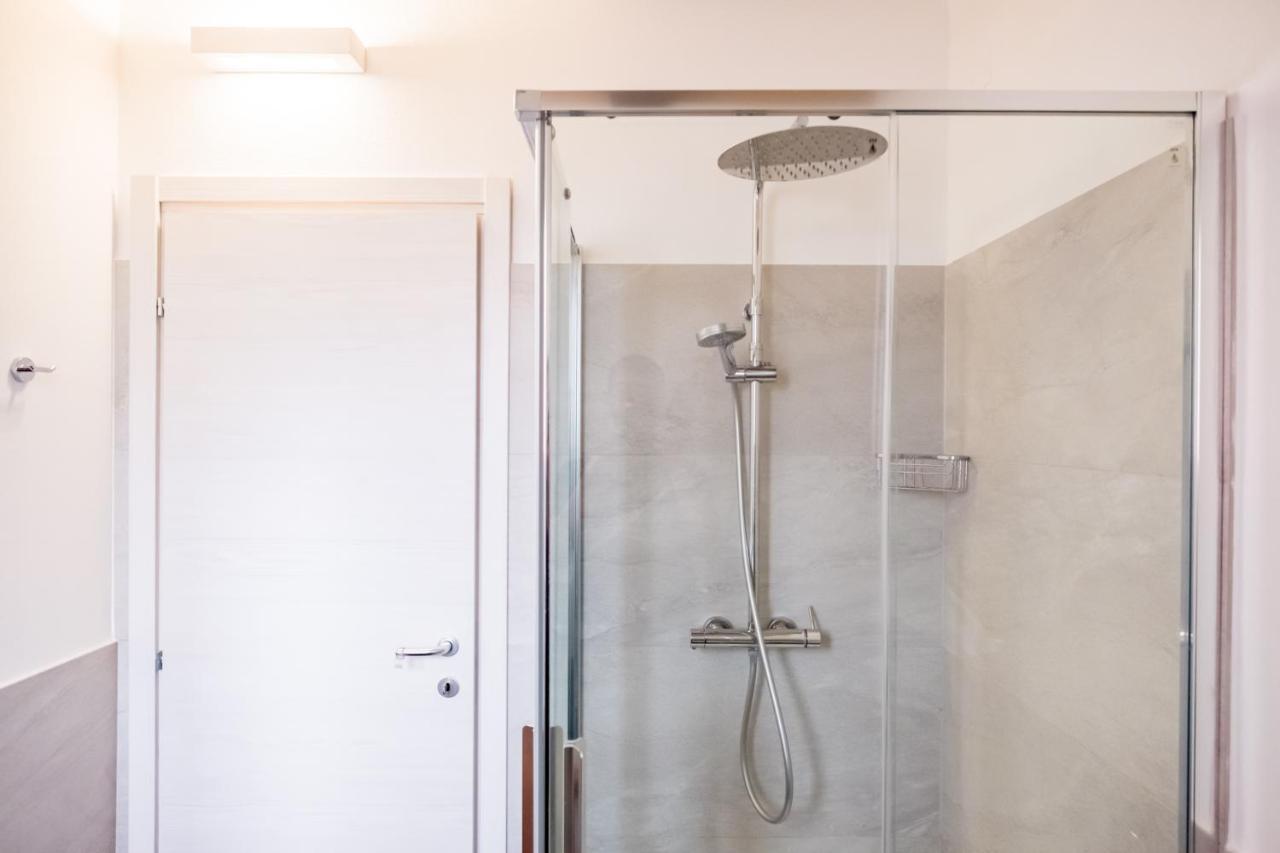 Residenza Gelsomino Appartement Desenzano del Garda Buitenkant foto