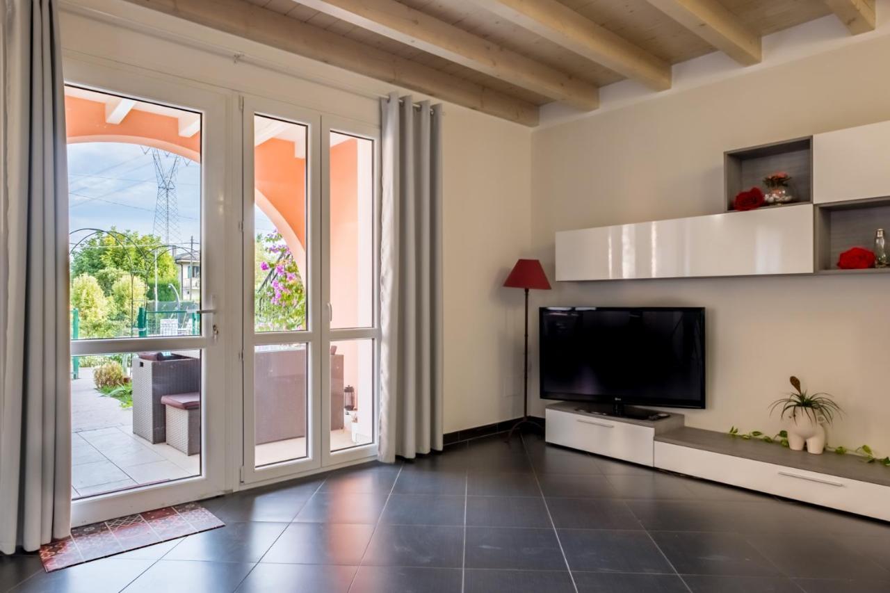 Residenza Gelsomino Appartement Desenzano del Garda Buitenkant foto