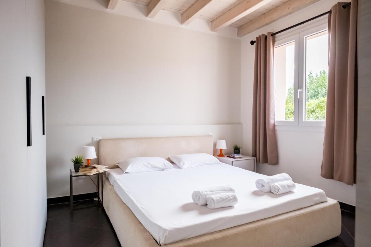 Residenza Gelsomino Appartement Desenzano del Garda Buitenkant foto
